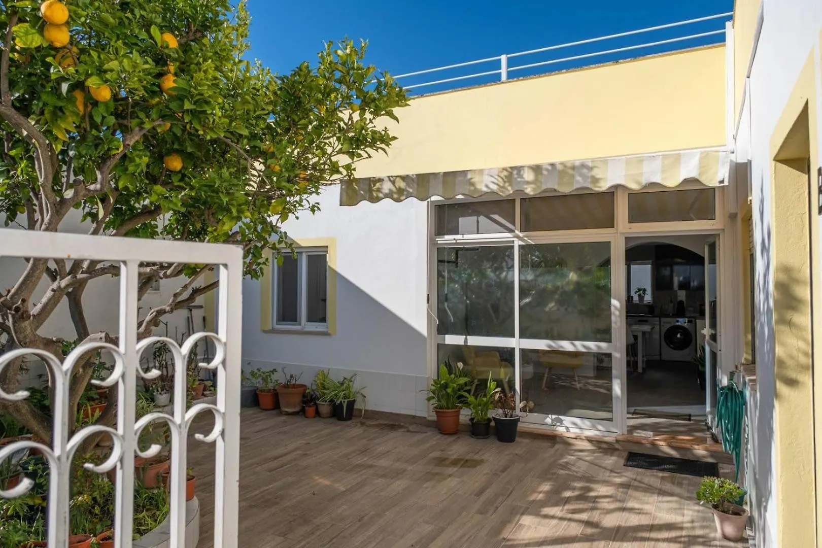 Hotel Alvor Lemon House 0*,